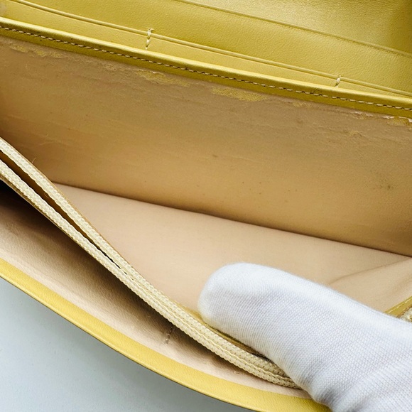 Givenchy Ostrich Skin Wallet rare - Picture 8 of 16